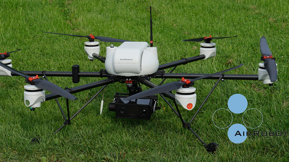 Flugobjekt (Drohne) mit sechs Rotoren und 3D-Messsystem