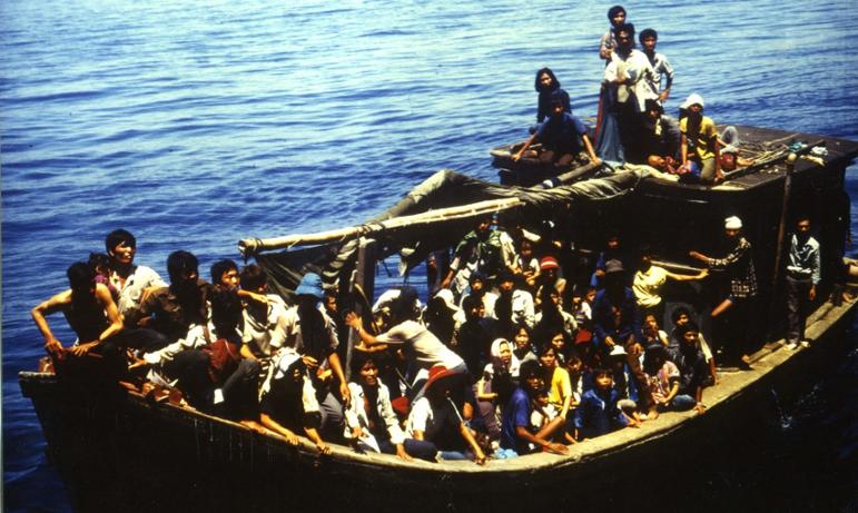 Im Sommer 1988 rettete das Forschungsschiff SONNE 159 vietnamesische Boatpeople aus Seenot.