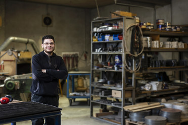 In einer Beratungsstelle des IQ Netzwerks in Bonn erfuhr Tarek Khouli aus Syrien von der Berufsanerkennung. Zwei Monate nach der Antragstellung bei der IHK FOSA erhielt er 2017 die volle Anerkennung. Seitdem arbeitet er in seinem Beruf als Industriemechan