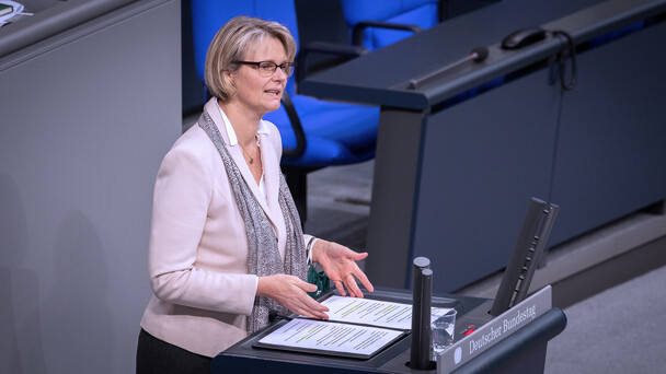 Bundesministerin Anja Karliczek in ihrer Rede zur Nationalen Bioökonomiestrategie.
